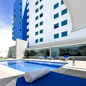 Hotel Express Mérida, An Ihg