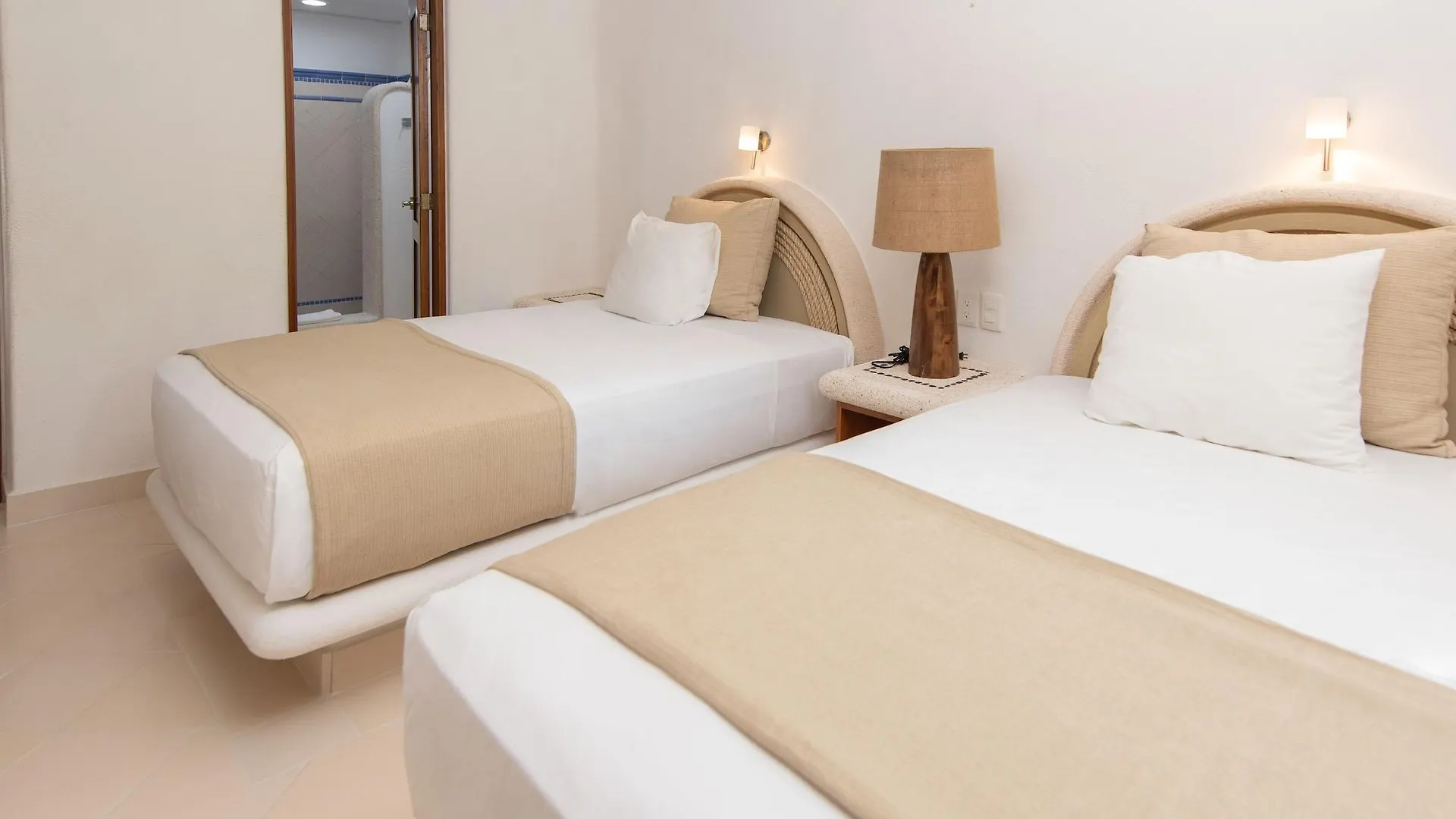 Las Villas Akumal Aparthotel