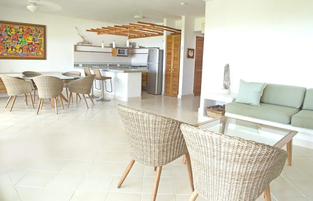 Las Villas Akumal Aparthotel